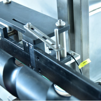 6500 BPH Tipo rotativo Máquina automática de tapón FX-8AH 80ml-1000ml con 8 cabezas de tapón