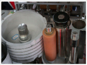 máquina de etiquetado automática de la botella redonda de 120ml 500ml 1000ml con la impresora Glue Paper 0.8KW de la fecha