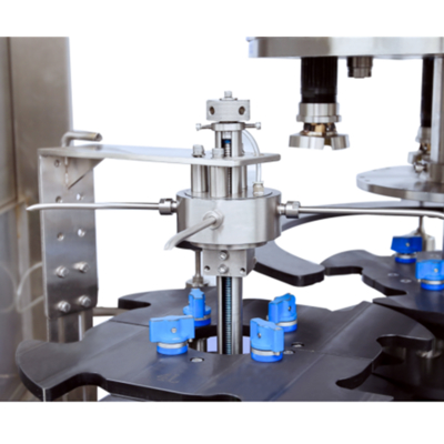 Máquina automática de tapado en línea de alta velocidad FXZ-6J    Solución universal para múltiples industrias